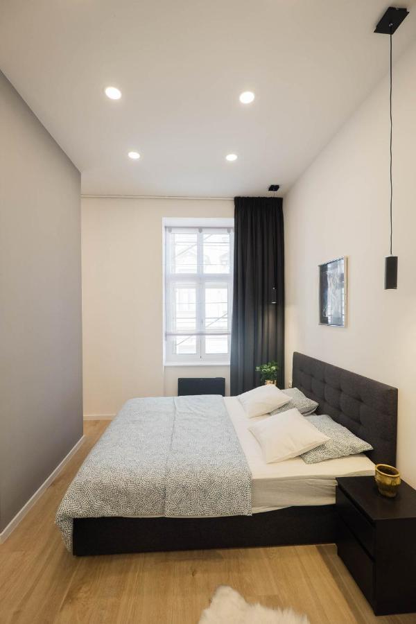 Downtown Excelsior Appartement Zagreb Buitenkant foto