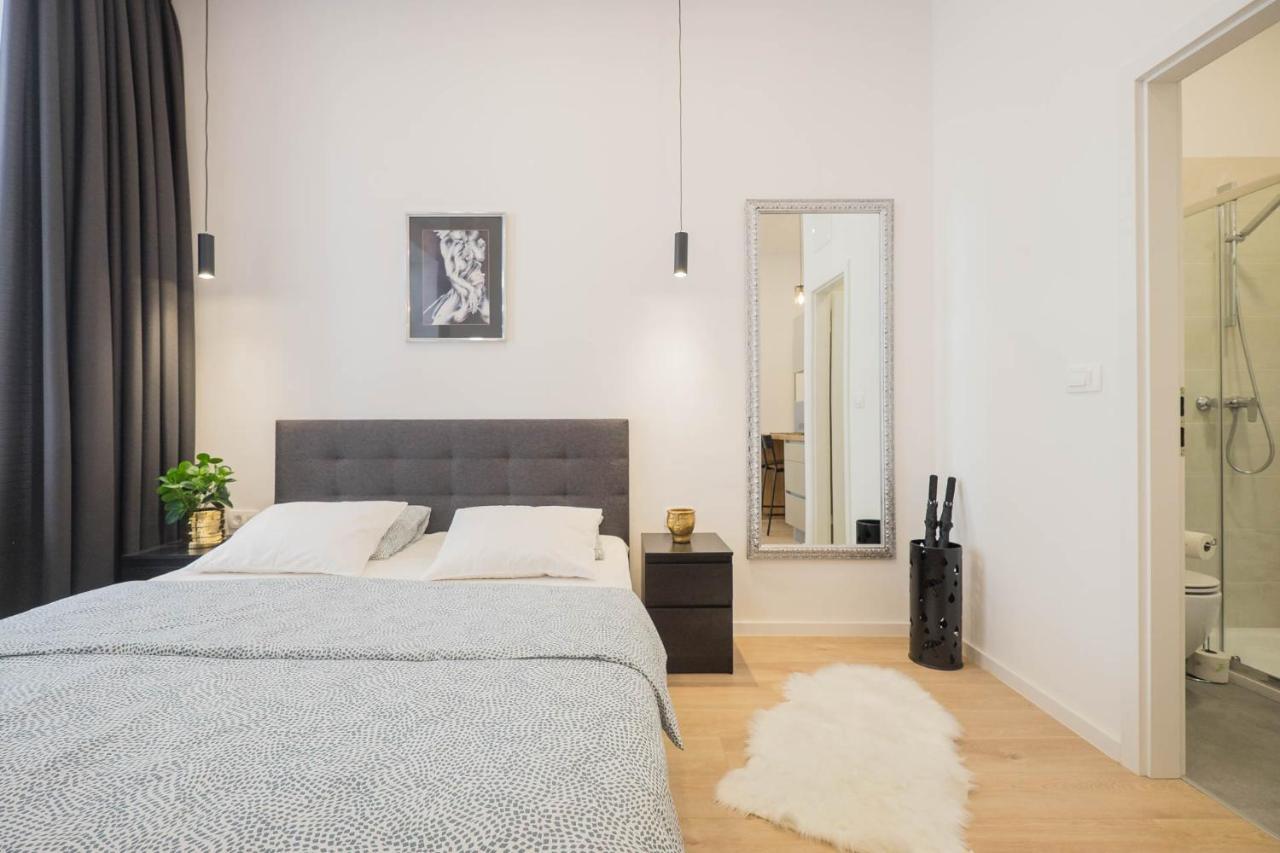 Downtown Excelsior Appartement Zagreb Buitenkant foto